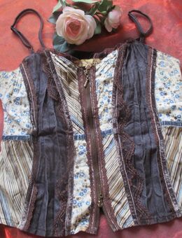 NEU * Lace Spitzen * Nostalgie * Folklore * Boho * Volks * Oktoberfest * Patchwork * Mieder * Blusen * Corp * Träger * Top "BIBA by ESCADA" Gr. 34- 36/ XS- S * blau * cremè- beige * - Riedlingen