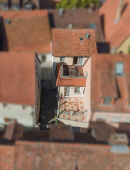 Wohnhaus in beliebter Mainnähe in Frickenhausen am Main - Frickenhausen (Main)