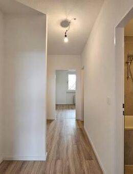 Sofort einziehen! Frisch renovierte 3,5 Zimmer Wohnung mit Balkon sucht neue Mieter - Dorsten