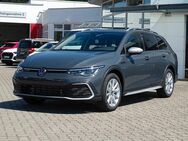 VW Golf Variant, 2.0 TDI Alltrack, Jahr 2024 - Meißen