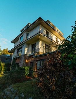 Attraktives Mehrfamilienhaus im Grünen - Großhansdorf