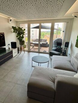Verkauft! Moderne, neuwertige 3-Zi. Wohnung in Top-Lage: zentral & grün - Fürth
