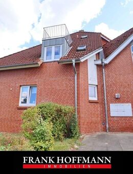 Lichtdurchflutete Wohnung über zwei Etagen mit Stellplatz und Balkon in Kaltenkirchen - Kaltenkirchen