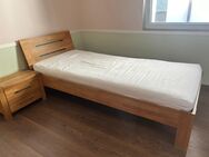 Komplettes Schlafzimmer-Möbelset aus Naturholz Eiche - Forbach