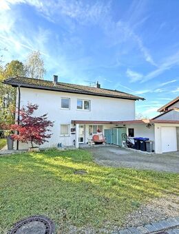 2 Familien - oder Generationenhaus mit großzügigem Garten in Kammer bei Traunstein - Traunstein