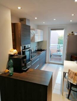 Kernsanierte 3-Zi-Wohnung mit Balkon in Nürnberg-Gostenhof-Vermietet, gepflegtes Haus, Kapitalanlage - Nürnberg