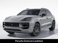 Porsche Cayenne, Turbo E-Hybrid | Burmester | |, Jahr 2022 - Ergolding