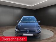 VW Golf 8 1.5 TSI DSG NAVI AHK PANO LED - Greding