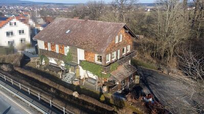 Großzügiges Wohnhaus mit 3 Wohneinheiten