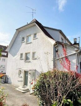 Mehrfamilienhaus - Erdgeschosswohnung wird frei - 2 Wohnungen vermietet mit Garage und Grundstück - Singen (Hohentwiel)