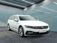 VW Passat Variant, 2.0 TSI R-line 5-J GAR, Jahr 2023 - München