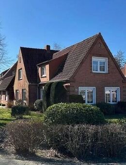 Wohnhaus mit 2 Einheiten und Ausbaureserve - Norden