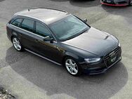 Audi A4, 2.0 TDI qu Avant 3x S LINE, Jahr 2013 - Schwabach