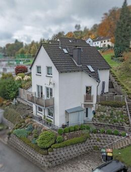 Ankommen. Einziehen. Wohlfühlen - Doppelhaushälfte in ruhiger Lage von Lüdenscheid - Lüdenscheid