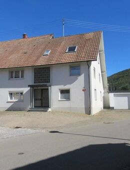 Älteres Wohnhaus für Familie und Hobby mit großem Garten in Geisingen-Ortsteil - Geisingen