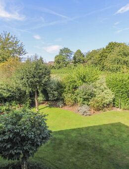 Frei stehendes Einfamilienhaus mit Garten und Garage in ruhiger Lage in Hückelhoven - Hückelhoven