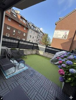 4,5 Zimmer Erdgeschosswohnung+Terrasse+2 Stellplätzen,Provisionsfrei zum Verkaufen.!! - Duisburg