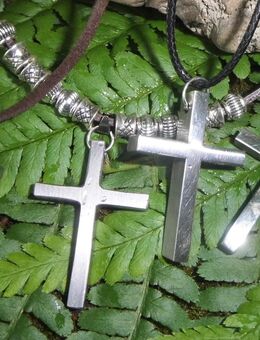 EDELSTAHLANHÄNGER KREUZ mit KETTE ( Verschiedene Materialien ) - Kastl (Regierungsbezirk Oberbayern)