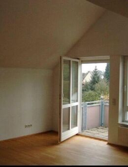 Traum unter dem Dach ! Super schicke und moderne 2,5 Zi. Galeriewohnung in Buckenhof - Buckenhof