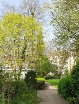 - GRÜNLAGE/ mod. Eigentumswohnung mit Balkon (möbliert-Airbnb geeignet) - Berlin