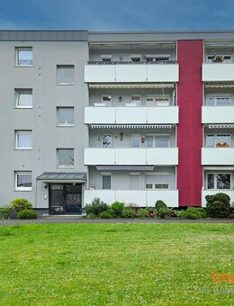 IMMOSPACE *** Ihr neues Zuhause: Charmante Wohnung mit Balkon & Garage *** - Velbert