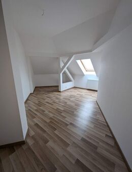 +++NEU!+TRAUMWOHNUNG+4-R. DG-WOHNUNG+OFFENE KÜCHE+WOZI. MIT LOGGIA+++ - Leipzig