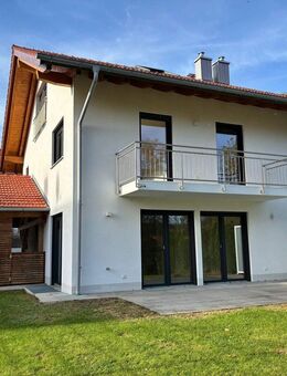 Neuwertige DHH in Deining - Egling