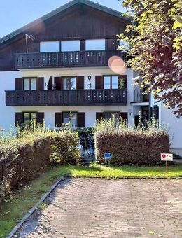 Saniertes Apartment im EG mit 2 TG Stellplätzen - Wohnen in zentraler Lage von Bad Endorf - Bad Endorf