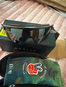Oakley Sonnenbrille neu und OVP - Potsdam