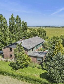 Resthof in schöner Feldrandlage von Vadersdorf mit diversen Nutzungs- und Gestaltungsoptionen - Fehmarn