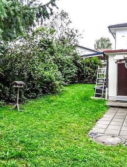 Gilching: freundliche 2,5 Zi.-Whg im 4 Fam.-Haus mit Balkon + gr. Garage - Gilching