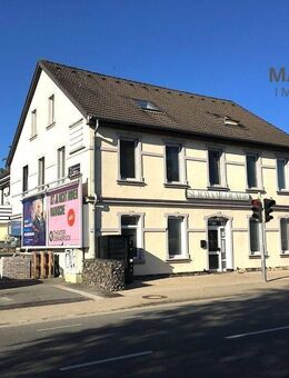 Modernisiertes Mehrfamilienhaus mit 5 Wohnungen und 2 Gewerbeeinheiten mit gesicherten Mieteinnahmen in Osnabrück-Lüstringen - Osnabrück