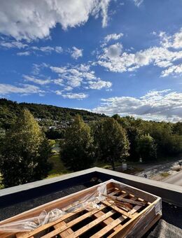 Exklusive Penthouse-Wohnung direkt an der LUX-Grenze mit Sonnen-Dachterrasse und Traumausblick, ca. 111 qm, Erstbezug ab Dez. 2025 - Langsur