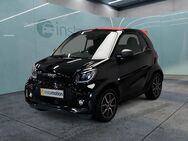 smart EQ fortwo cabrio, passion Media System Rot u v m, Jahr 2020 - München