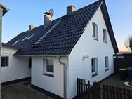 Doppelhaushälfte + Mehrfamilienhaus in 42549 Velbert - Velbert