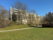 Hoher Wohncomfort in parkähnlicher Anlage, bezugsfr. 4-Zi-ETW, großz. Grundr. L-Balkon, Aufz., 2TG - Germering