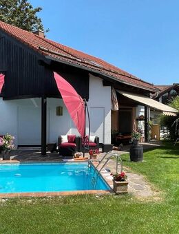 attraktives Einfamilienhaus mit Pool in ruhiger Ortsrandlage in Edling - Edling
