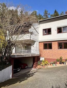 KL-Hohenecken - Gepflegtes Mehrfamilienhaus mit Doppelgarage in ruhiger Waldrandlage - Kaiserslautern