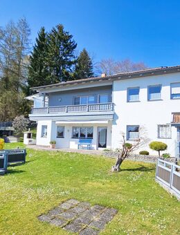Sonniges Landhaus in zentrumsnaher, ruhiger Wohnlage in Traunreut - Doppelgarage, Werkstatt, Südlage - Traunreut