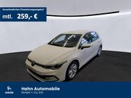 VW Golf, 1.5 TSI VIII Life, Jahr 2020 - Böblingen