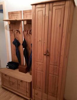 Garderobe u.Schuhschrank, u 1 Eckschrank.Schreinerqualität - Münstertal (Schwarzwald)