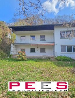 Teilrenoviertes Zweifamilienhaus in Ortsrandlage von 53127 Bonn - Ippendorf! - Bonn