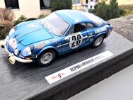 Modellautos 1:18-Renault --Gordini Rally--2 x A 110 Rally - Meckenheim