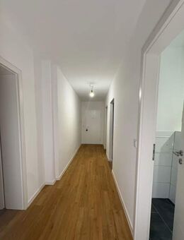 Schöne, komplett kernsanierte 2,5-Zimmer Wohnung - Erstbezug - Gießen
