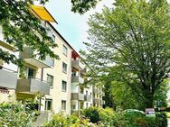 *Frei* - Helle Wohnung im Grünen und obersten Stock mit Einbauküche und Balkon! - Schwabach Zentrum