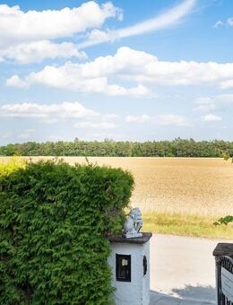 MÜNCHNER IG: Charmantes Zweifamilienhaus mit Blick ins Grüne - Ideal für Familien oder Investment! - Gräfelfing