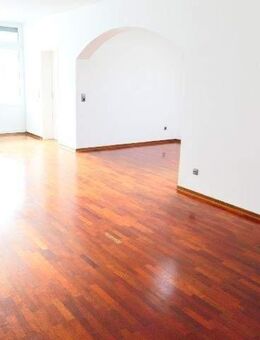 Sehr große modernisierte 4 Zimmer Wohnung am Klüt! Charme und Stil treffen hier auf Zeitlosigkeit! - Hameln