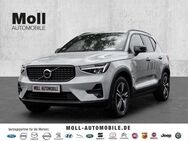 Volvo XC40 Plus Dark 2WD B3 EU6d digitales Cockpit Memory Sitze Soundsystem HarmanKardon LED - Aachen