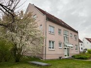 Gut vermietete 2-Zimmerwohnung mit Tiefgarage, Balkon und Weitblick in begehrter Lage von Dresden - Dresden