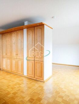 Charmante Dachgeschosswohnung mit Balkon & extra Stauraum - Mainhardt